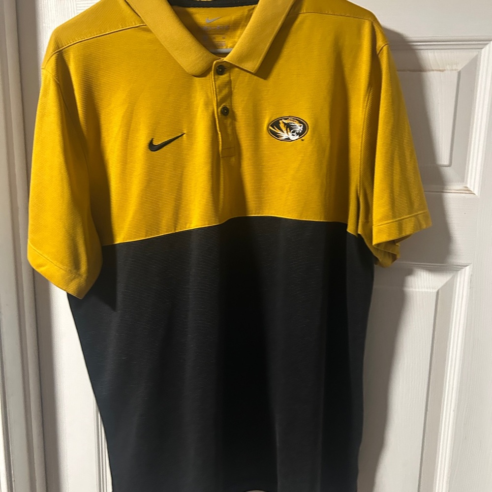 Nike Men’s Yellow and Black Polo with Missouri Tigers Logo